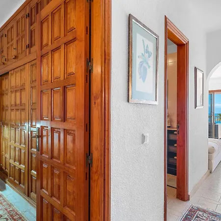 With Stunning View By Dream Homes Tenerife アパート プエルト・デ・サンティアゴ